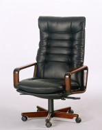 8369 W rosewood hire